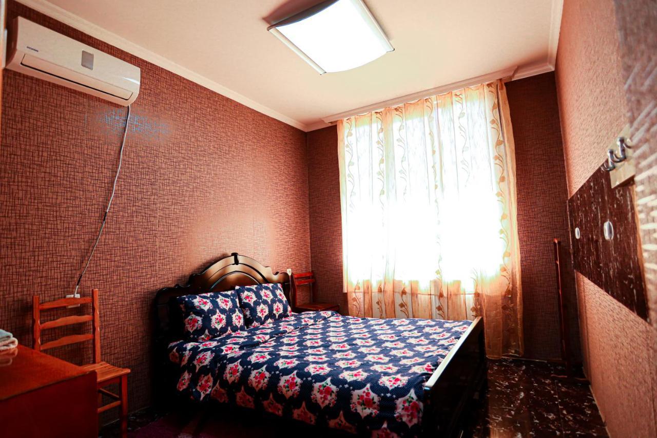 Guesthouse Gua クタイシ エクステリア 写真