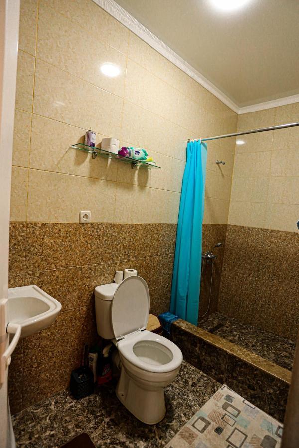 Guesthouse Gua クタイシ エクステリア 写真