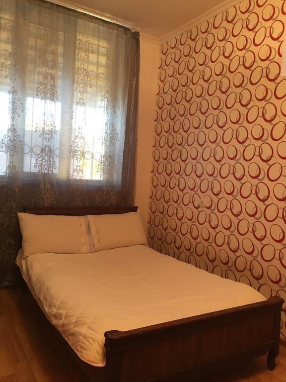 Guesthouse Gua クタイシ エクステリア 写真