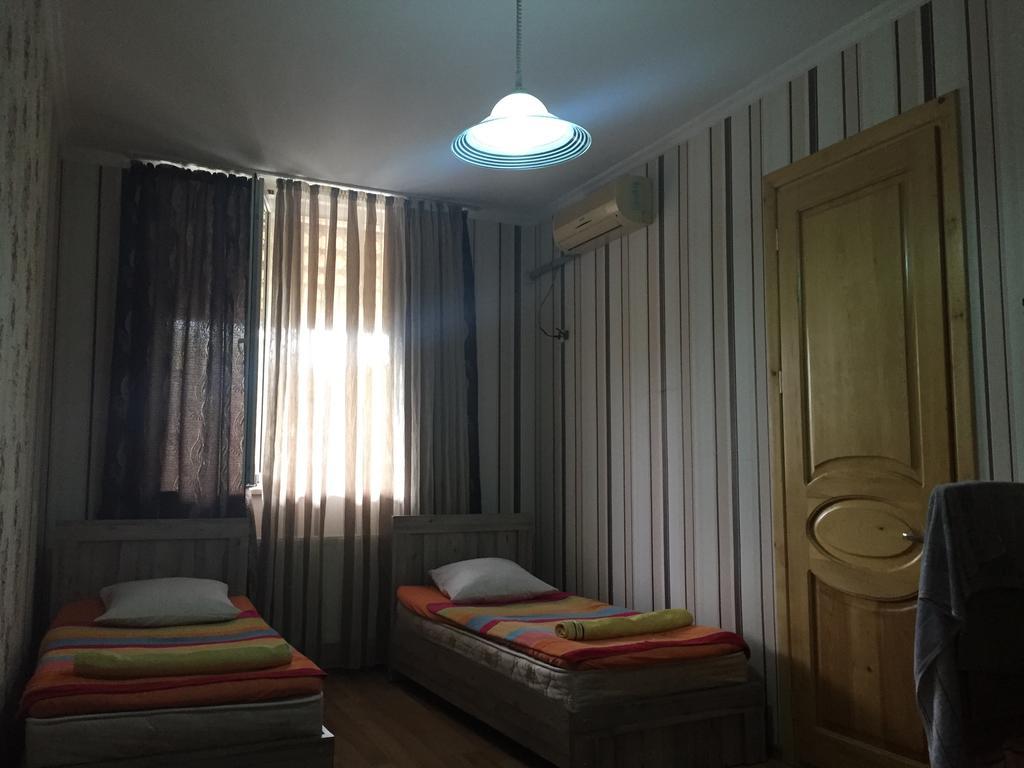 Guesthouse Gua クタイシ エクステリア 写真